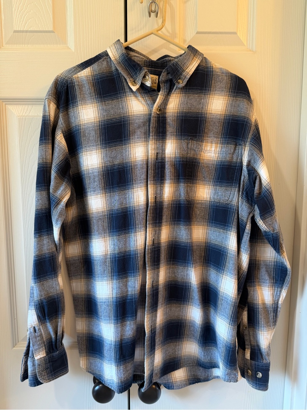 Red Head Men's Blue & White Plaid Button-Down Shirt — size L